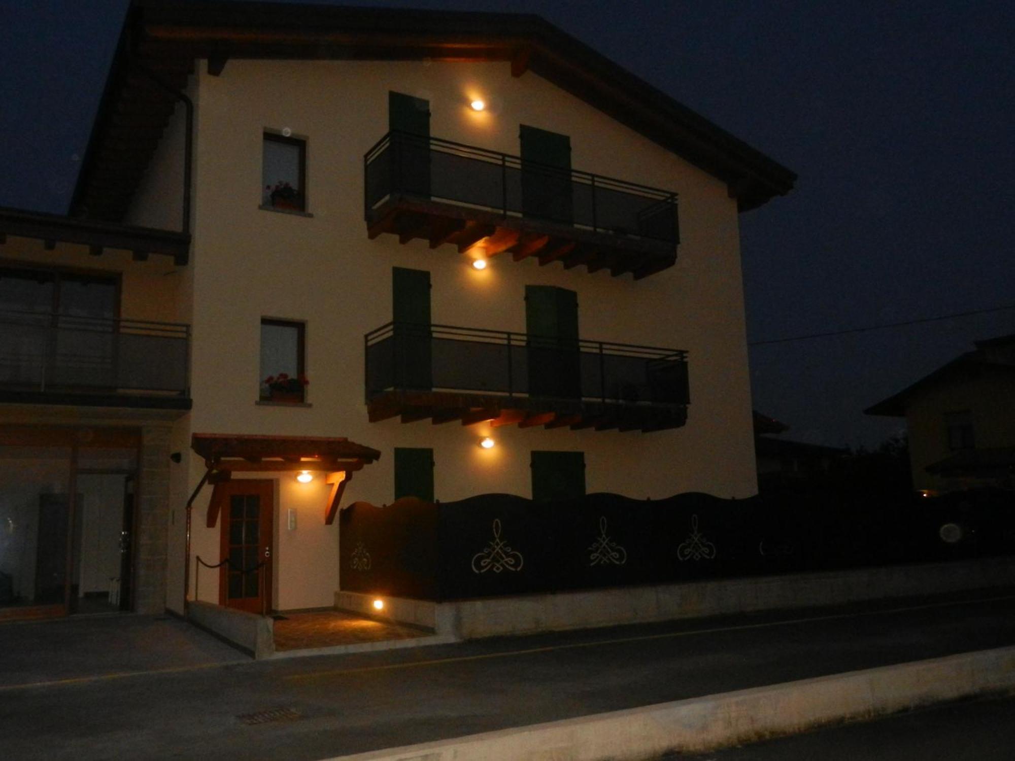 B&B Ad Hoc Costa di Mezzate Exterior photo
